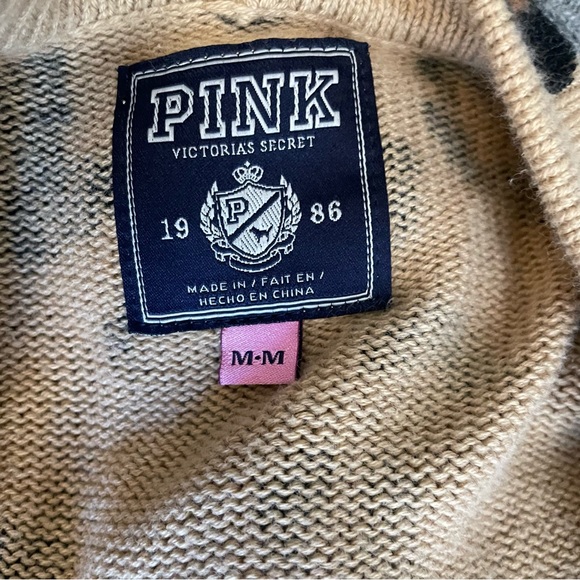 PINK Victoria's Secret Animal Print Elongated Boyfriend Knit Cardigan Sweater - Picture 8 of 9